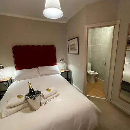 Queens Arms Litton