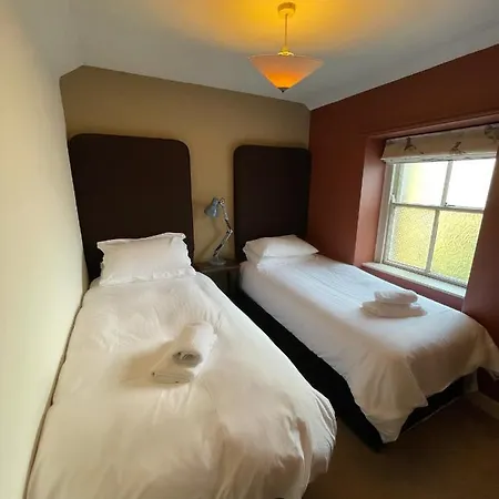 Queens Arms 3* Litton (North Yorkshire)