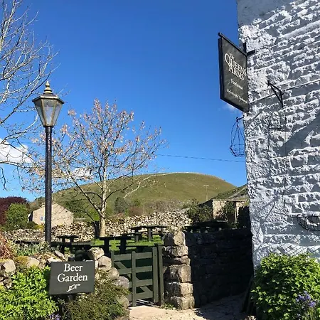 Queens Arms 3* Litton (North Yorkshire)